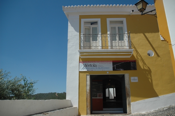 Casa Amarela - Sede do CAM