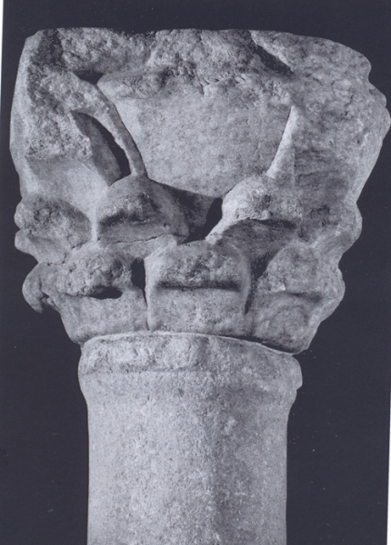 Corinthianesque capital
